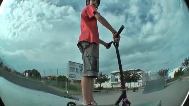 HD // Hugo Falconnat // Scootering Yaute zone (Trotinette) // By Trotirider74 // FR. смотреть онлайн