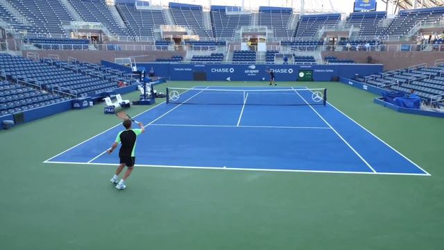 Alex vs ATP World No.33 Tennis Match - Court Level View (HD) смотреть онлайн