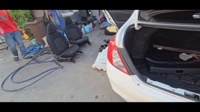 Nissan Almera แก้ปัญหาน้ำเข้ารถ มีกลิ่นเหม็นอับ