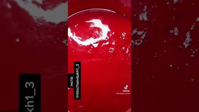 Даша Евтух відео з тік ток 2021 (жарина кров / розпаковка) смотреть онлайн