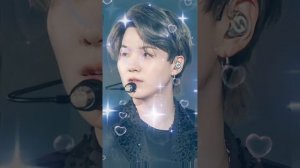 Бтс. Шуга.  безумно нравится эта мелодия.