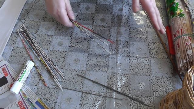 Крутим и красим газетные трубочки. Мастер-класс целиком смотреть онлайн