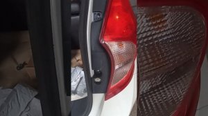 замена лампочек габаритов Ниссан ноут е12