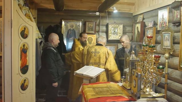 Божественная литургия 09.10.2016, поёт детский хор прп. Иоанна Дамаскина п/у Ирины Болдышевой смотреть онлайн