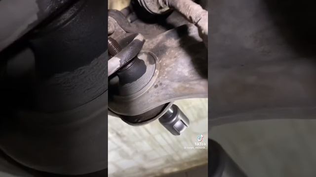 Замена сайлентблоков переднего рычага Шевроле Авео Т250 #ремонтавто #шевроле #авео #chevrolet смотреть онлайн