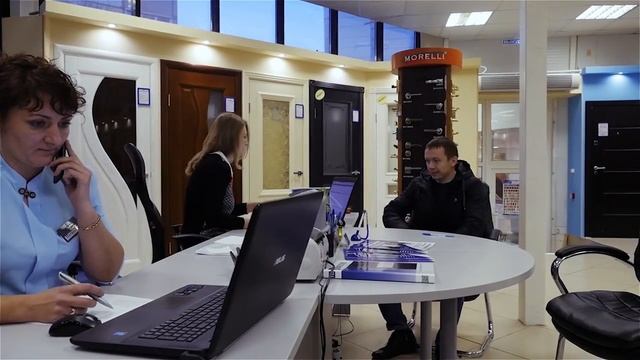 Галерея дверей - розничная продажа дверей по оптовым ценам в спб. Группа компаний Двери Оптом.mp4 смотреть онлайн