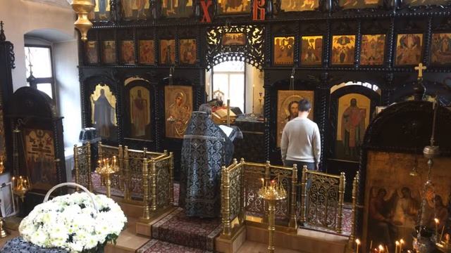 Божественная Литургия в Великий Четверг смотреть онлайн