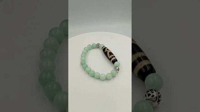 Кубера бусина Дзи (браслет амазонит с серебром) смотреть онлайн