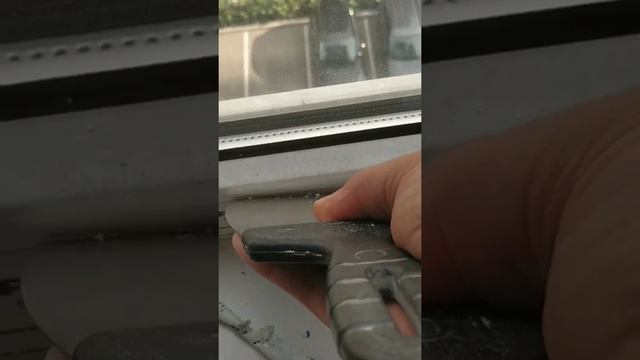 Как снять старую плёнку с пластикового окна,когда ничего не помогает смотреть онлайн