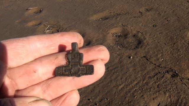 КОП МОНЕТ НА БЕРЕГУ РЕКИ! УШЛА ВОДА! ПОИСК МЕТАЛЛОИСКАТЕЛЕМ НАШЛИ ИНТЕРЕСНЫЕ СТАРИННЫЕ НАХОДКИ! смотреть онлайн