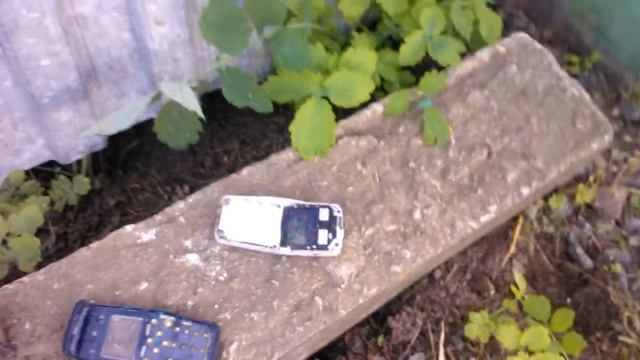 Краш-тест Nokia 1112 смотреть онлайн