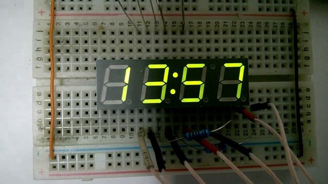 Внеплановый#3 часовой LED индикатор с градусом. смотреть онлайн