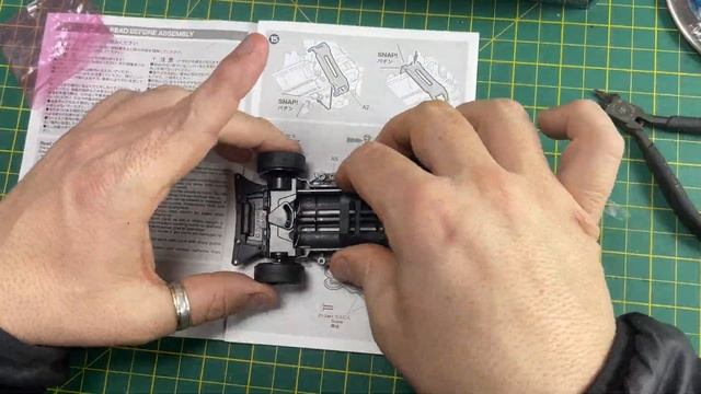 No Glue Just Screws - Tamiya Honda E 1/32 Easy Motorised Kit смотреть онлайн
