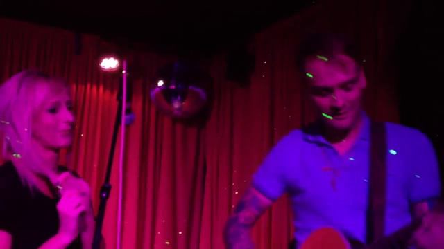 Matt skiba @bar pink -hell yes смотреть онлайн
