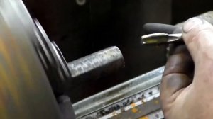 Удлиняю шток амортизатора, увеличиваю клиренс машины..