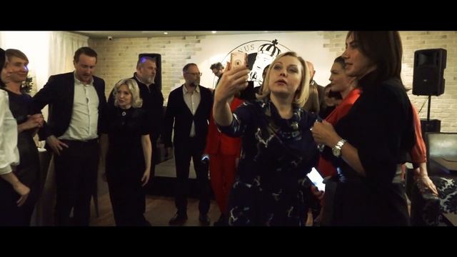 Новогодний корпоратив ПЕРВОГО ПРОФСОЮЗА РИЭЛТОРОВ России. Как зарабатывают риэлторы. смотреть онлайн