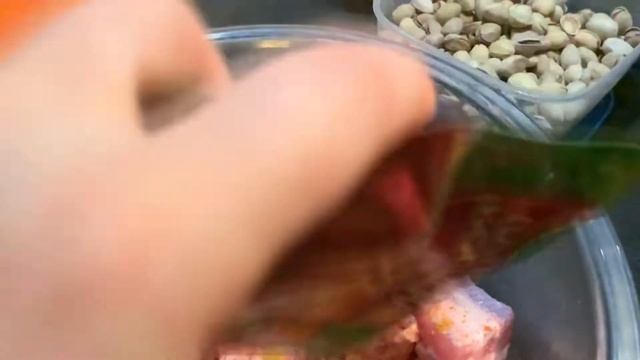 Рецепт свиных ребрышек в духовке с картошкой под кисло-сладким соево-вишневом соусом смотреть онлайн