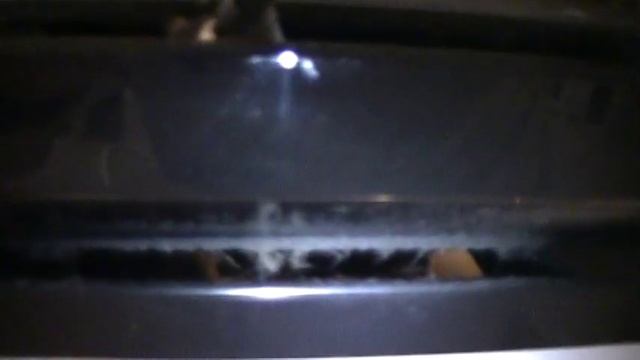 How To Remove Change Exhaust Filters on a Whirlpool Microwave смотреть онлайн