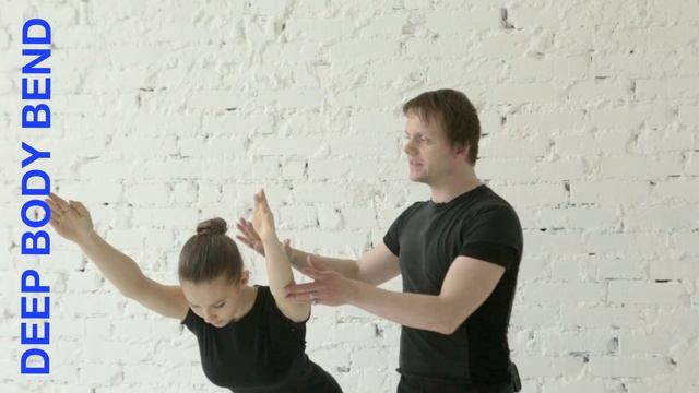 Deep body bend / Глубокий наклон на 120° смотреть онлайн