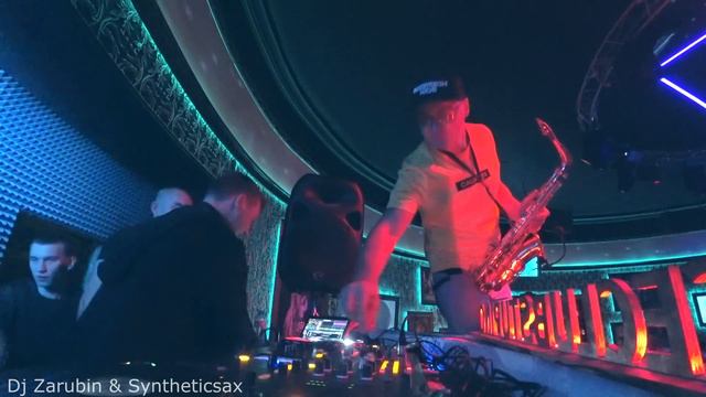 Everybody dance now & Cola song (Live from Stupino) смотреть онлайн
