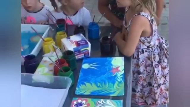 Рисование на воде Эбру смотреть онлайн