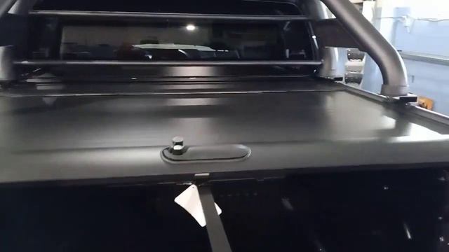 Крышка кузова Roller LID для Toyota Hilux смотреть онлайн