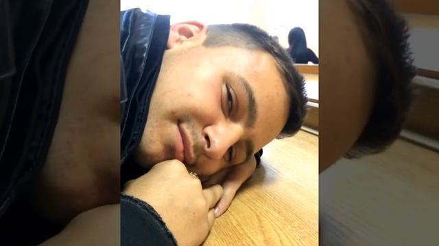 ПАРЕНЬ ХРЮКАЕТ КАК СВИНЬЯ СМОТРЕТЬ ВСЕМ смотреть онлайн