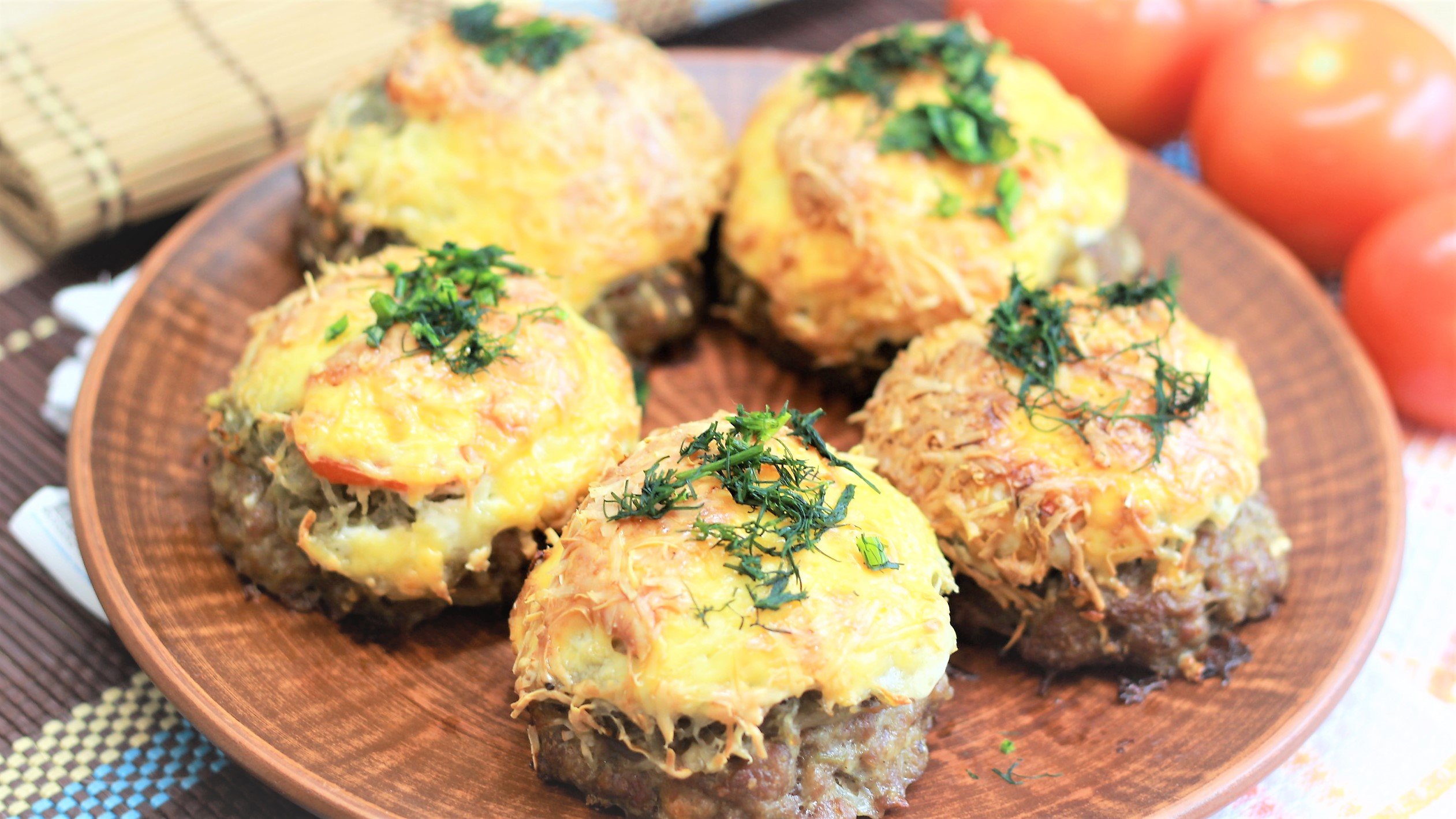 Гнезда из фарша с начинкой? Быстрый ужин или обед✨ Приятного просмотра. смотреть онлайн