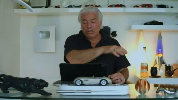 Ex-Ferrari Design Boss Analyses & Redesigns The Ferrari 296 GTB!!