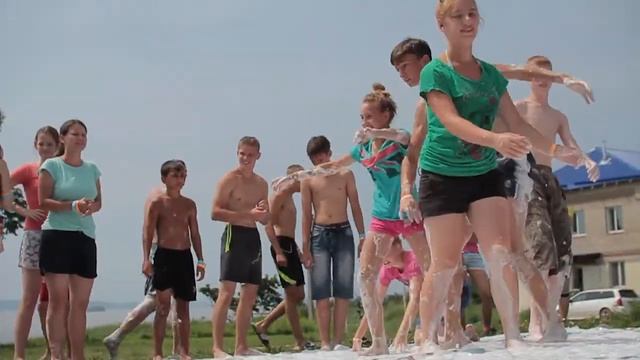 ВОДНЫЙ УРОВЕНЬ смотреть онлайн