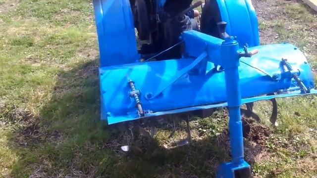 Мой мотоблок. Ждем машину. Перед поездкой на дачи. Там предстоит много работы по фрезеровке смотреть онлайн