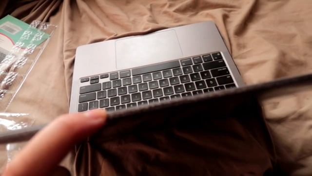 Keyboard cover for M1 Macbook Pro from Amazon смотреть онлайн