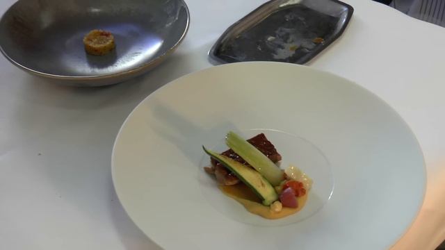 Olivier de Vinck prepares a signature dish with milk goat at his Michelin star Kommilfoo смотреть онлайн