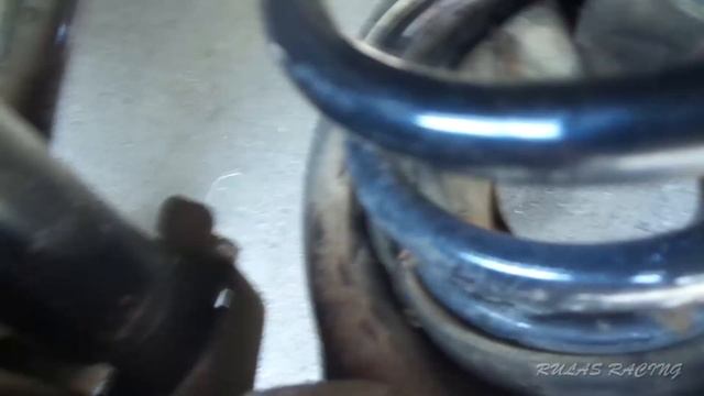 CAMBIO DE SUSPENSION MAZDA 3 | PROBLEMAS COMUNES | CAMBIO DE AMORTIGUADORES смотреть онлайн