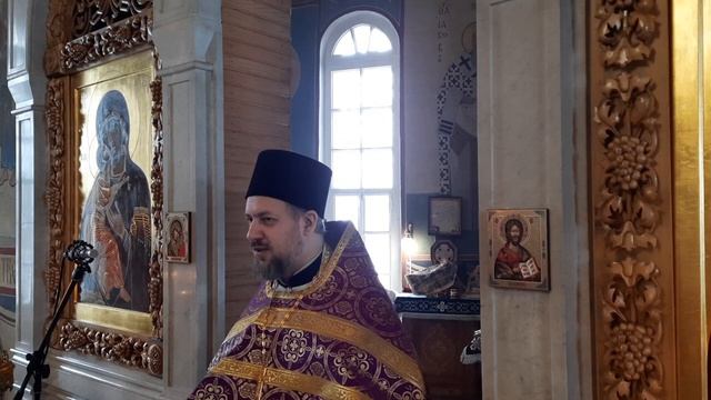 Съесть просфору с борщом. Действующий по закону любви бывает вынужден нарушать правила и обычаи. смотреть онлайн