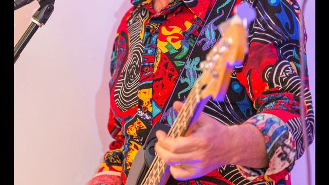 Crazy Little Thing Called Love - Queen Cover смотреть онлайн