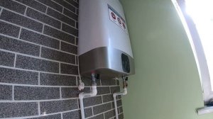 Реализация горячей воды в частном доме без газа / Серия 103