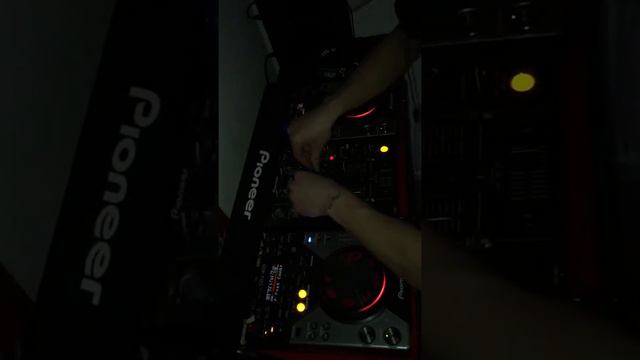 (DnB nr) DJ COMPETITION (IBS RECORD'S) (DJ-KENZIE) (ENTRY COMP MIX) смотреть онлайн