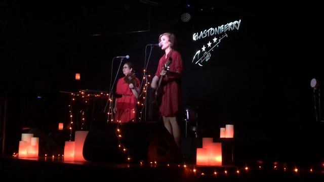 Поцелуй 💋 Меня, Я ☘️ Ирландец – группа «Немного Нервно» – 22.12.20 – клуб Glastonberry (г. Москва). смотреть онлайн