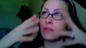 Девушки чихают      Pretty sneezing 1