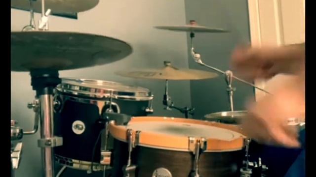 “Shake me like a monkey” by DMB (drum cover) смотреть онлайн