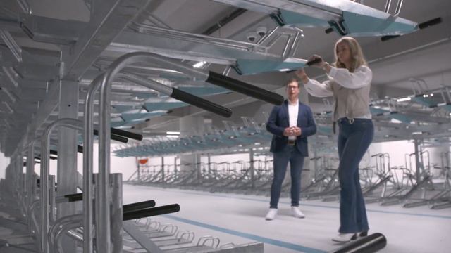 RTL Z How It's Done Plus | Klaver Fietsparkeren смотреть онлайн