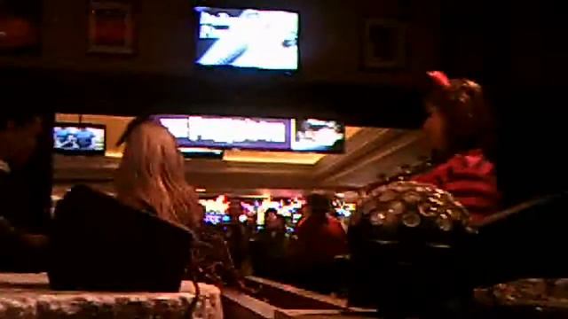 Conrad Hawthorne / "Kung Fu Fighting" / Harrahs Las Vegas Dueling Pianos Lounge смотреть онлайн