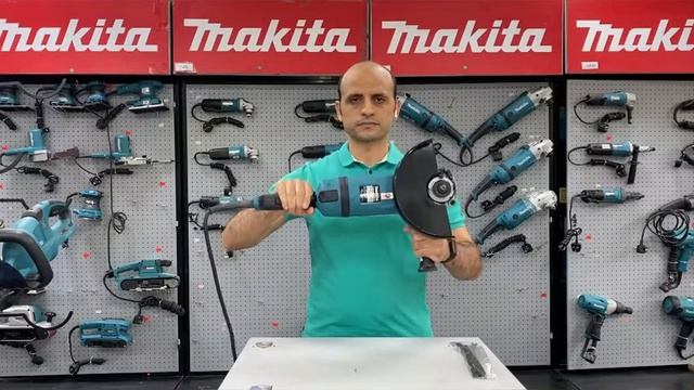 Angle grinder GA9030 - صاروخ زاوية ٩ بوصة ٢٤٠٠ وات смотреть онлайн