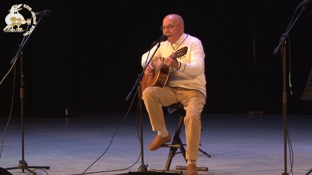 16 Анатолий Макеев ~ Песня акына Я Коган А Вознесенский ~ Песни друзей 2022 Клуб Белый ворон смотреть онлайн