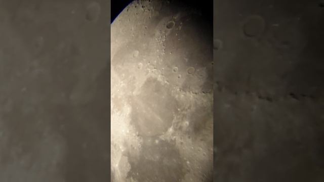 Mond - 14.02.2019 - 1/2 - Moon - Bresser Teleskop AC 70/900 Lyra EQ-Sky