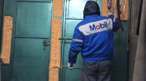 пена polinor утепление ворот в гараже