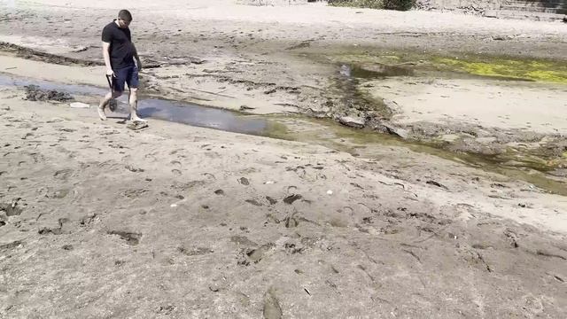 Запорожье Нижняя Хортица 20.06.2023 | Деревянная старая лодка |Уровень воды в реке Днепр | Вода ушл смотреть онлайн