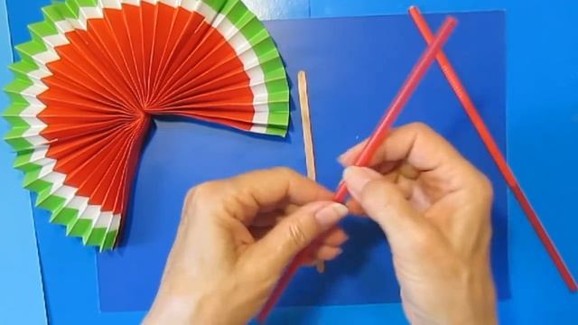 ПОДАРКИ СВОИМИ РУКАМИ/ ПОДЕЛКИ НА ЛЕТО МК/УКРАШЕНИЯ из Бумаги ВЕНТИЛЯТОР АНТИСТРЕСС. смотреть онлайн