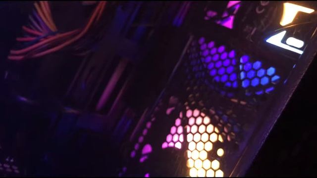 САМЫЙ КРАСИВЫЙ И КОМПАКТНЫЙ КОРПУС ЗА 2500 РУБЛЕЙ! AeroCool CS-107 - [ОБЗОР] смотреть онлайн
